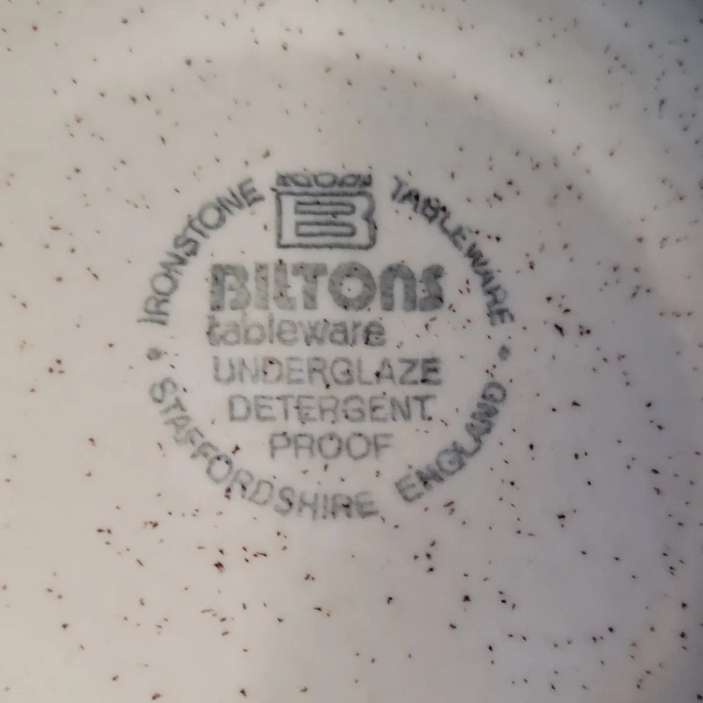 Vintage Biltons Lot Two Dessert Snack Salad Plates and One Cereal Bowl Excellent